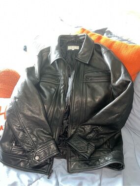 Pelle Studio Black Leather Bomber Jacket
